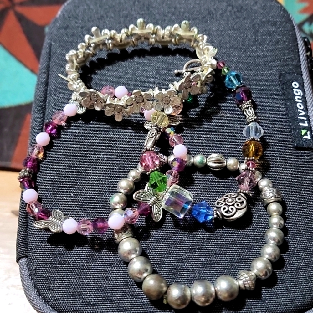 "LOT" of 4 Fashion Bracelets